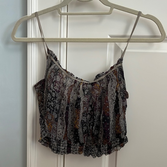 Kimchi Blue Tops - Kimchi Blue patterned crop top
